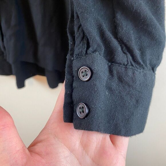 BDG Button Up Womens Medium Slouchy Oversized Button Shirt Black Lagenlook Rayon - Picture 3 of 13